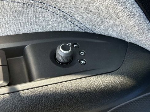 Used 2024 Jeep Compass Sport image 21