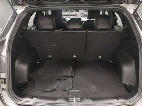 Certified 2022 Jeep Compass Latitude AWD/4WD image 18