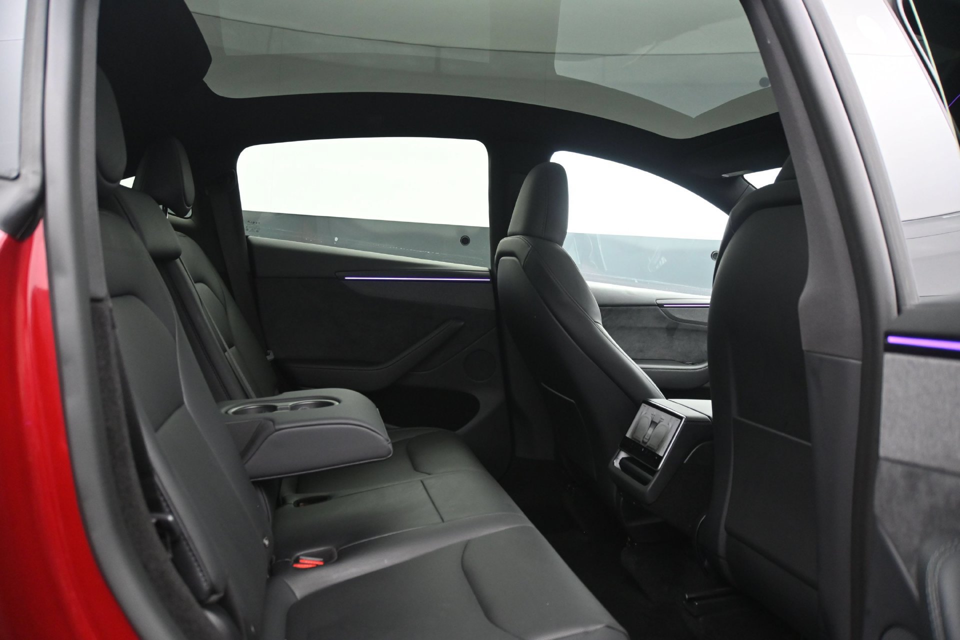 Used 2026 Tesla Model Y AWD image 14