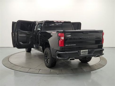 Used 2020 Chevrolet Silverado 1500 LT Trail Boss image 14