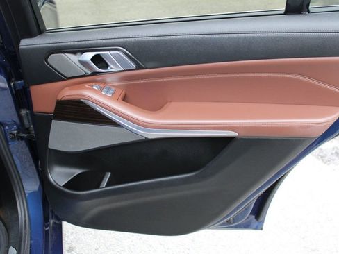 Used 2020 BMW X7 xDrive40i w/ Premium Package image 24