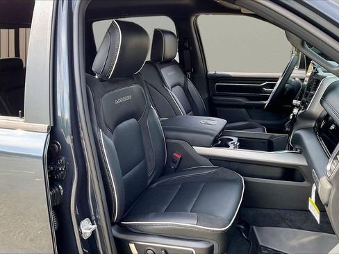 New 2026 RAM 1500 Laramie AWD/4WD image 20