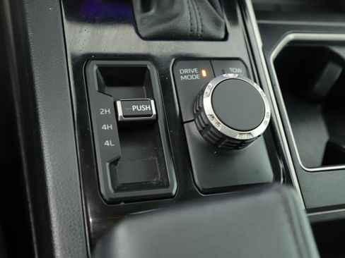 Used 2022 Toyota Tundra SR5 image 15