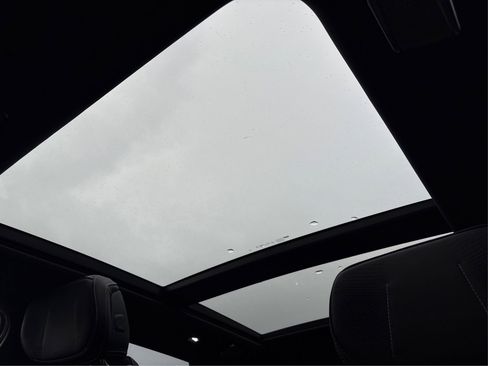 New 2026 Cadillac Lyriq V image 33