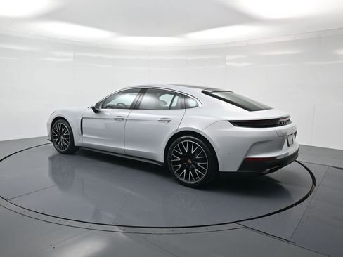 Certified 2026 Porsche Panamera image 3