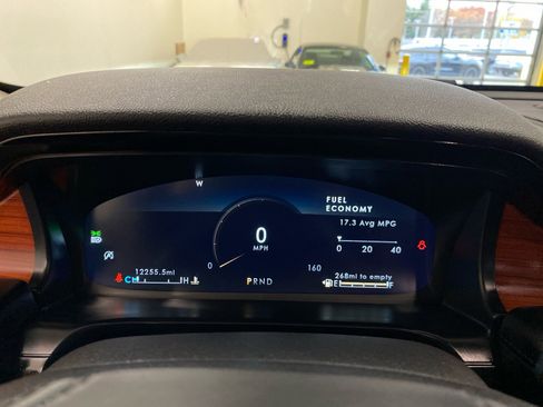 Used 2023 Lincoln Aviator Reserve w/ Equipment Group 201A image 23