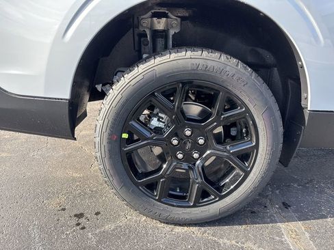 New 2025 Ford Maverick XLT w/ XLT Luxury Package image 11