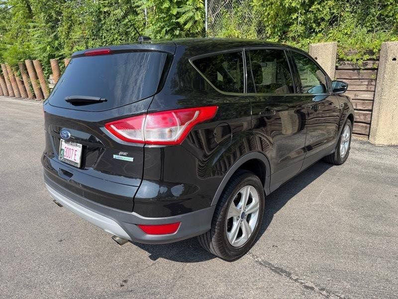 Used 2015 Ford Escape SE FWD image 26