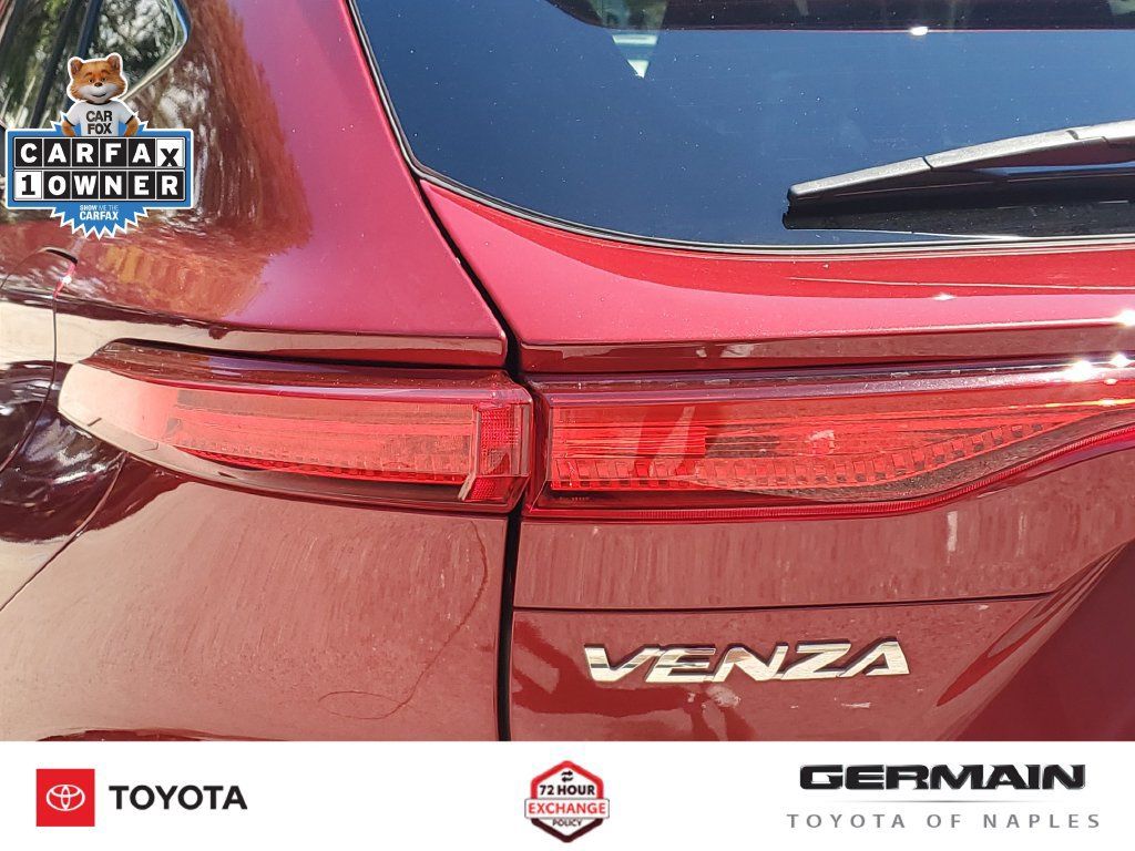 Used 2021 Toyota Venza Limited AWD/4WD image 16
