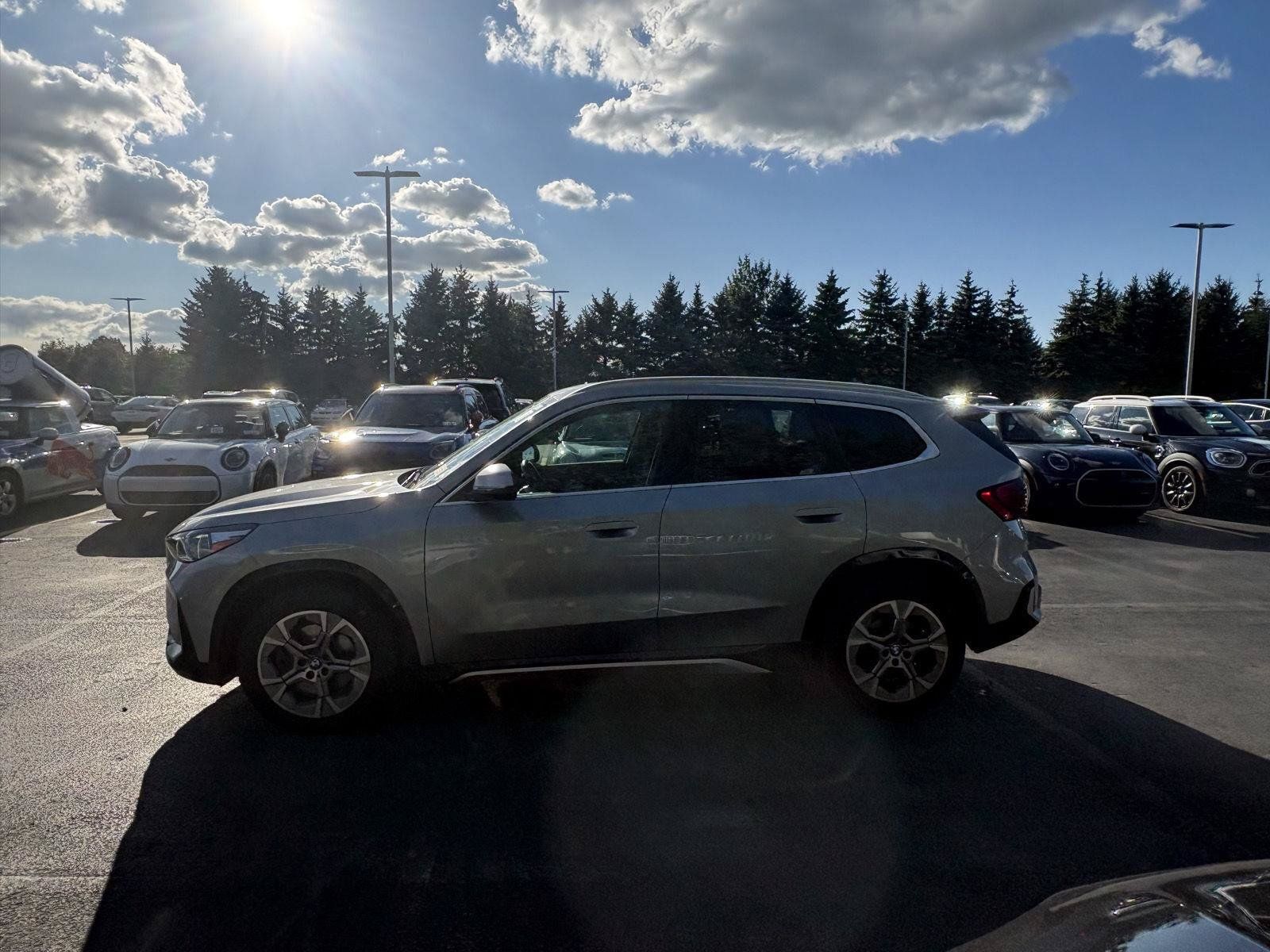 Used 2023 BMW X1 xDrive28i w/ Convenience Package AWD/4WD image 4