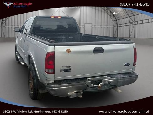 Used 2003 Ford F150 XLT image 3
