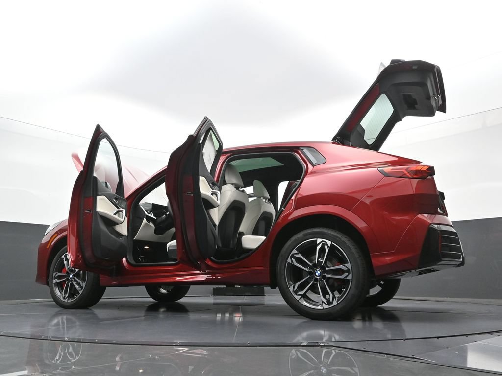 New 2026 BMW X2 xDrive28i w/ Technology Package AWD/4WD image 42