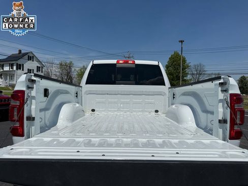 Used 2024 RAM 2500 Laramie w/ Safety Group AWD/4WD image 18