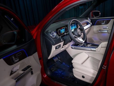 Certified 2026 Mercedes-Benz GLB 250 image 10