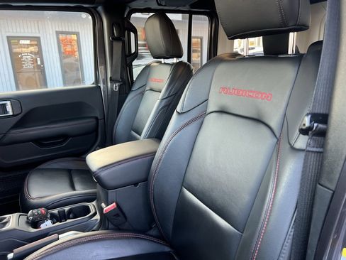 Used 2019 Jeep Wrangler Unlimited Rubicon w/ Dual Top Group image 11