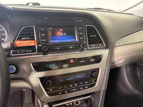 Used 2015 Hyundai Sonata Sport w/ Option Group 03 FWD image 14