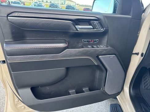 Used 2023 GMC Sierra 1500 AT4X AWD/4WD image 17