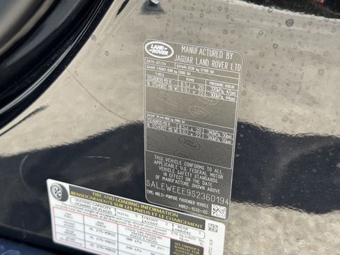 Used 2025 Land Rover Defender 110 V8 image 18