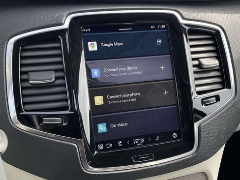 Used 2023 Volvo XC90 T8 Plus w/ Protection Package image 17