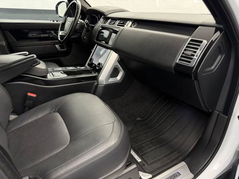 Used 2020 Land Rover Range Rover HSE image 31