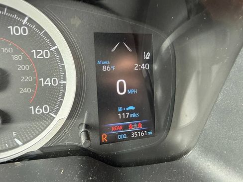 Used 2022 Toyota Corolla Cross LE AWD/4WD image 8