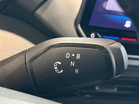 New 2025 Volkswagen ID.4 Pro AWD/4WD image 34