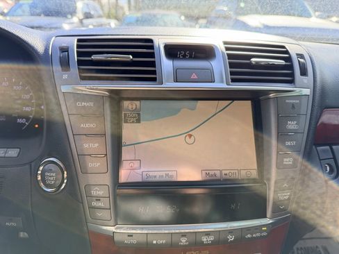 Used 2011 Lexus LS 460 AWD image 19