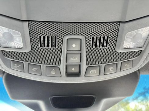 Used 2019 Lincoln Nautilus Reserve AWD/4WD image 26