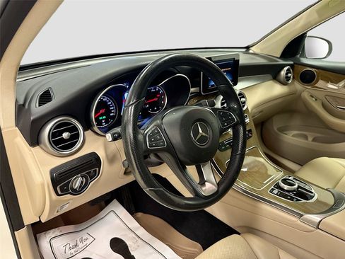 Used 2018 Mercedes-Benz GLC 300 image 8