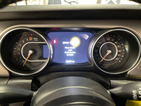 Used 2020 Jeep Wrangler Unlimited Sport AWD/4WD image 19