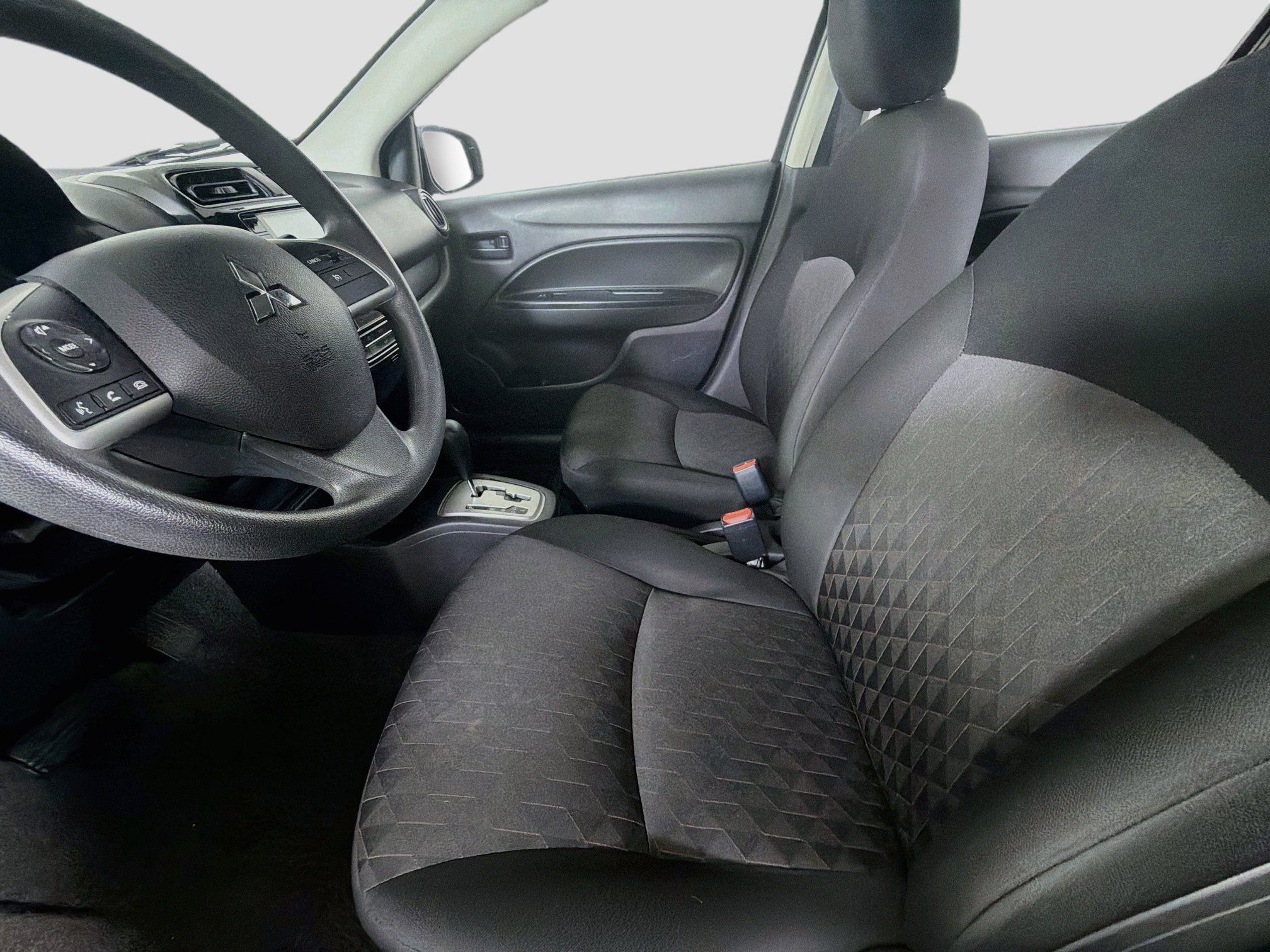 Used 2024 Mitsubishi Mirage ES FWD image 13