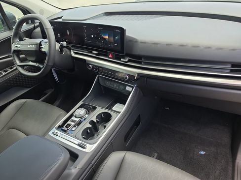 New 2027 Kia Carnival SX FWD image 12