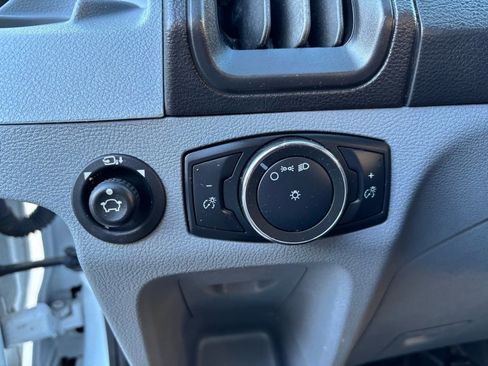 Used 2019 Ford Transit 250 130 Low Roof image 24