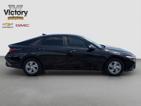 Used 2024 Hyundai Elantra SE FWD image 7