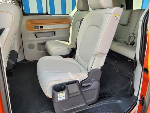 New 2025 Volkswagen ID. Buzz 1st Edition image 4