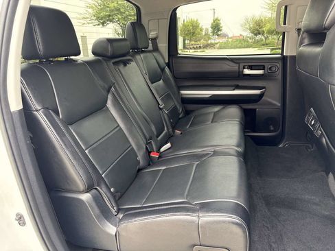 Used 2017 Toyota Tundra Limited w/ Limited Premium Package RWD image 15