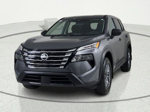 Certified 2026 Nissan Rogue S AWD/4WD image 2