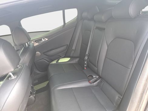 Used 2020 Kia Stinger GT1 AWD/4WD image 14