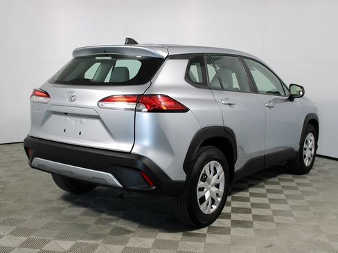 Used 2025 Toyota Corolla Cross L FWD image 37