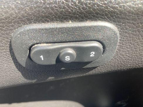 Used 2021 Jeep Grand Cherokee Overland image 36