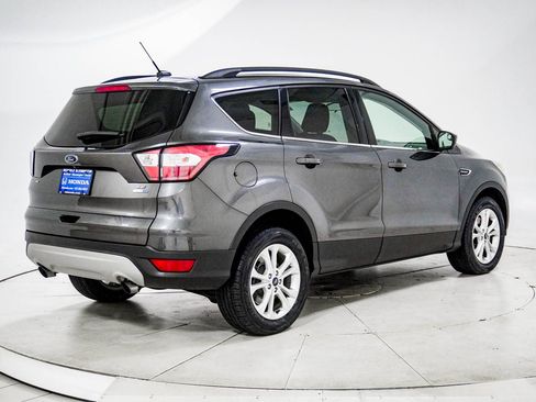 Used 2018 Ford Escape SE AWD/4WD image 9