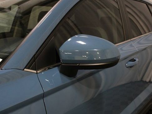 New 2026 Volkswagen Taos SE image 33