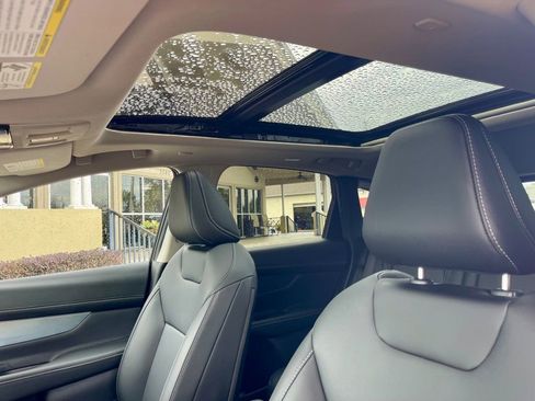 Used 2025 Nissan Murano SL image 17