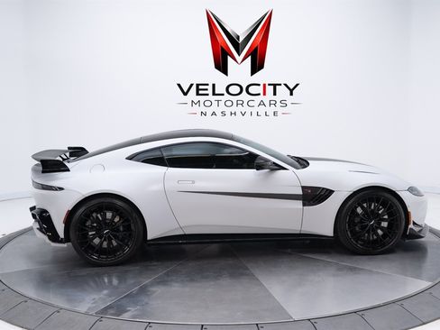 Used 2023 Aston Martin V8 Vantage Coupe RWD image 13