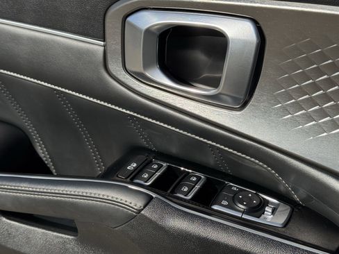 Used 2021 Kia Sorento SX image 25