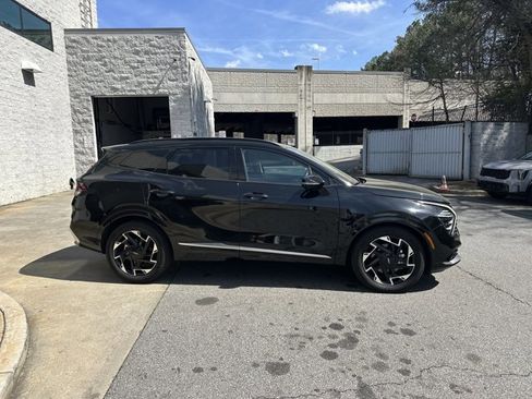 Certified 2023 Kia Sportage SX image 5