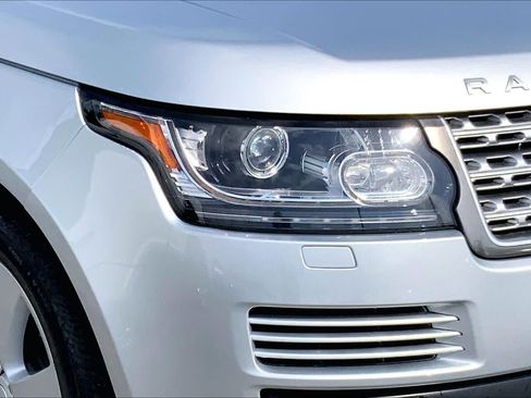 Used 2017 Land Rover Range Rover Supercharged AWD/4WD image 25