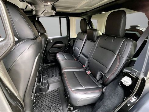 Certified 2024 Jeep Wrangler Rubicon w/ Convenience Group image 21