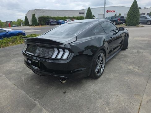Used 2016 Ford Mustang GT image 5
