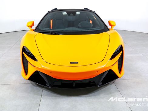 New 2026 McLaren Artura Spider RWD image 5